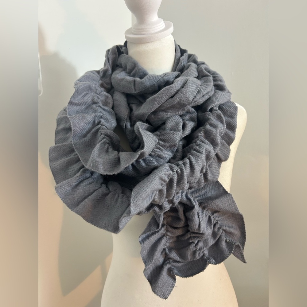 Echo Charcoal Ruffled Scarf